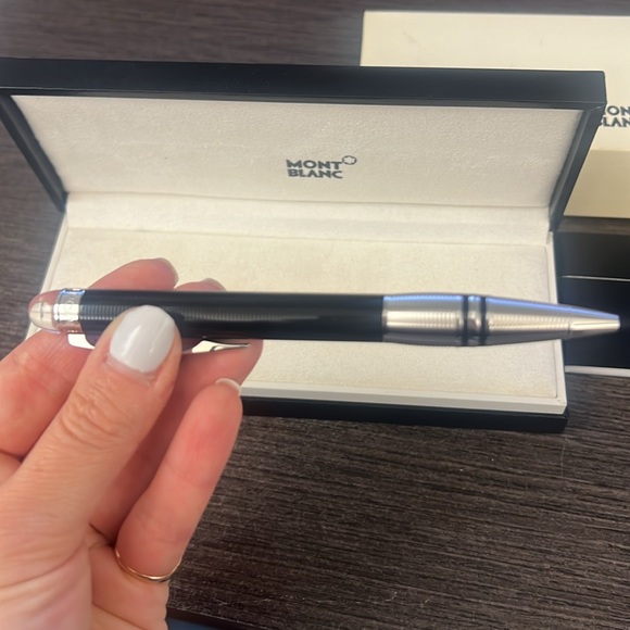 Mont Blanc Starwalker Pen - Picture 5 of 5